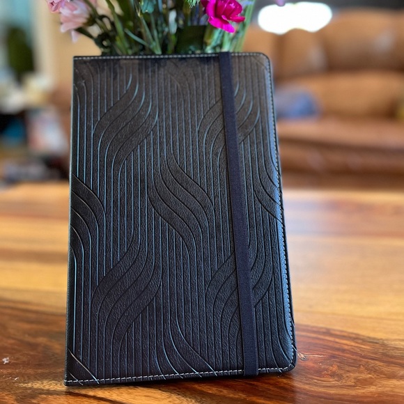 New! Samsung Galaxy Tablet Embossed Design Case - Picture 13 of 16